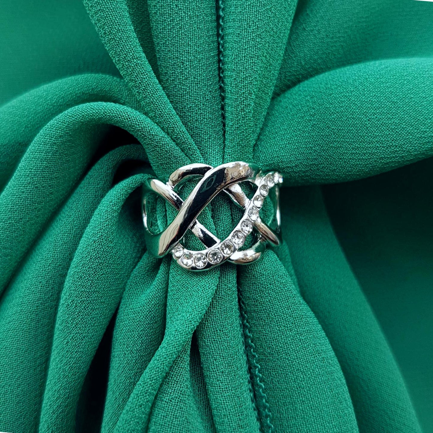 The U Wrap with Diamonte Scarf Ring Set (Emerald)